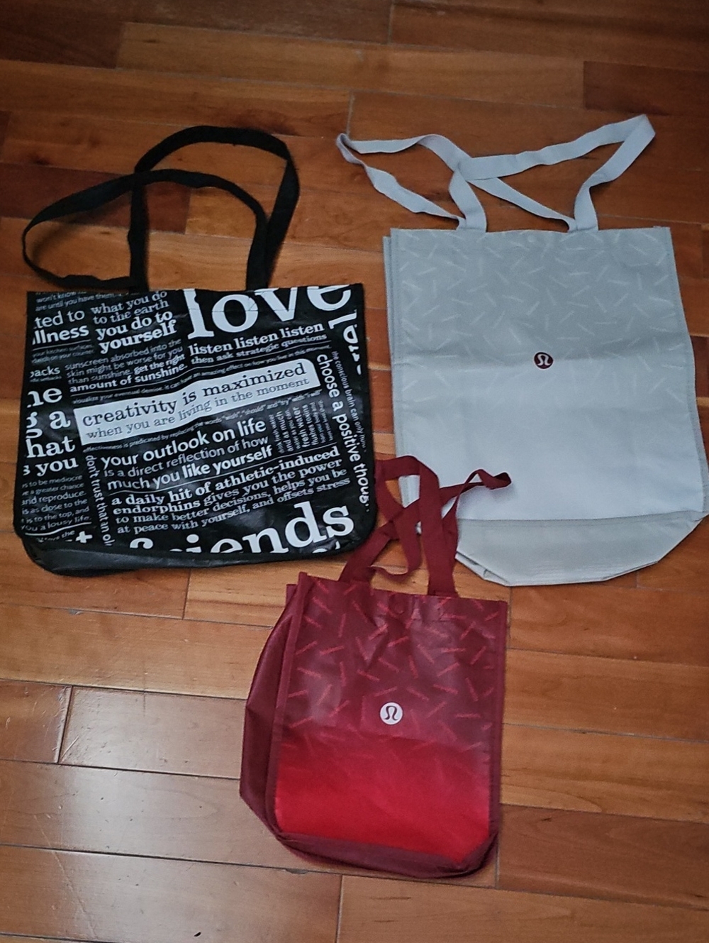 3/10$ Reusable Lululemon Bags